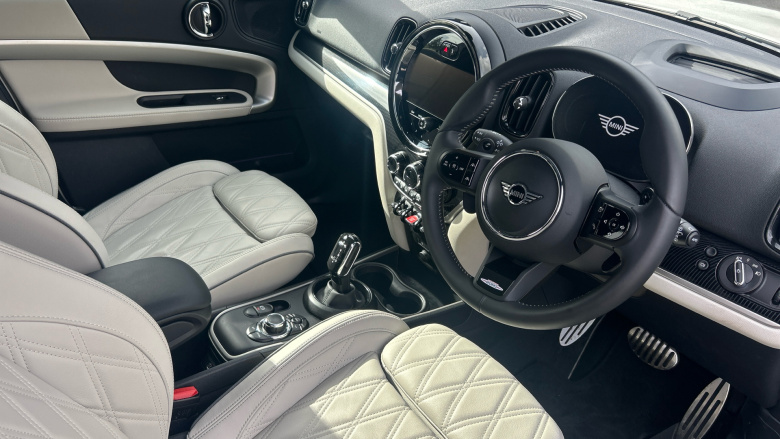 MINI Countryman 2.0 John Cooper Works Premium Plus ALL4 5dr Auto Petrol Hatchback